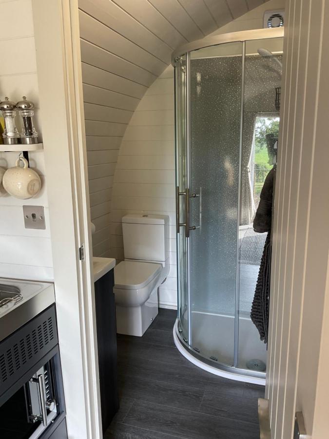 Secluded Cosy Luxury Pod With Wood Fired Hot Tub Hotel Shrewsbury Buitenkant foto